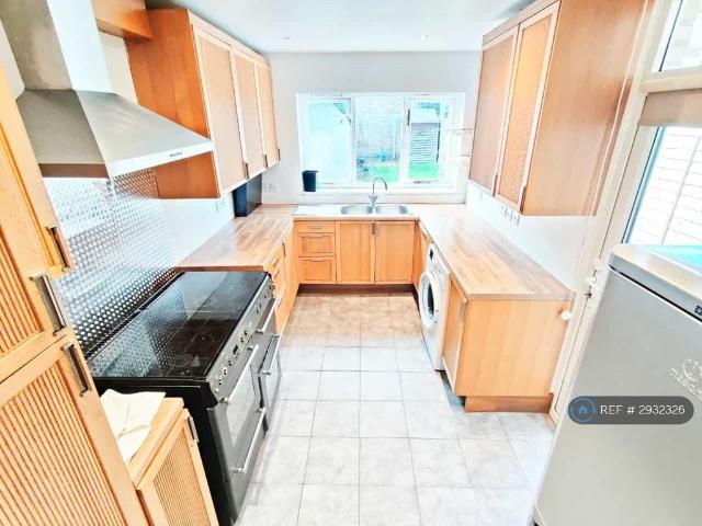Beresford Road, New Malden, KT3 3 bed semi detached house to rent £1,950 pcm £450 pw