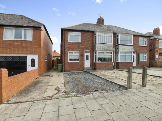 Beresford Road, Seaton Sluice, NE26 2 bed flat to rent £800 pcm £185 pw