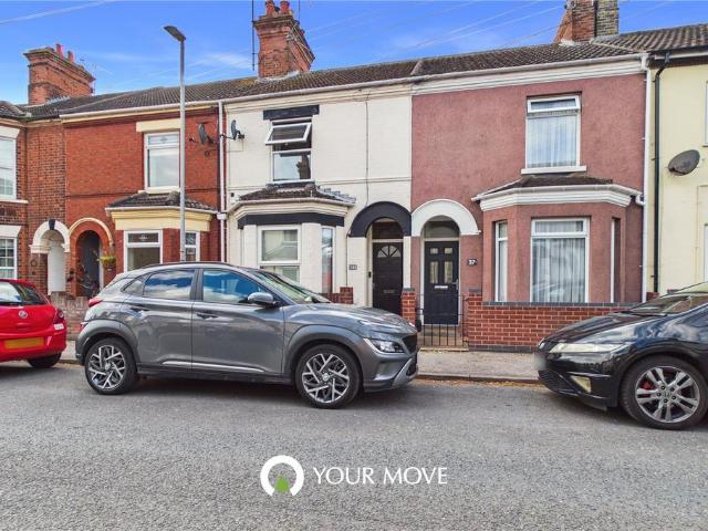 Beresford Road, Suffolk NR32 3 bed terraced house to rent £900 pcm £208 pw