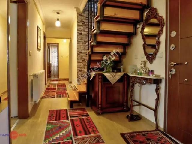 Bergama Merkezde Jakuzili 340 M2, 7+2 Dublexs Satılık Daire