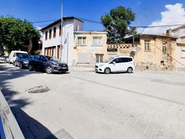 Bergama Merkezde Restorasyon Yapmaya Uygun Müstakil Ev
