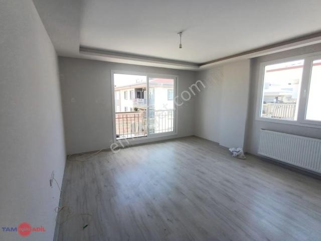 Bergama Atatürk Mahallesi'nde 2+1 Kiralık Daire, Kapalı Mutfak