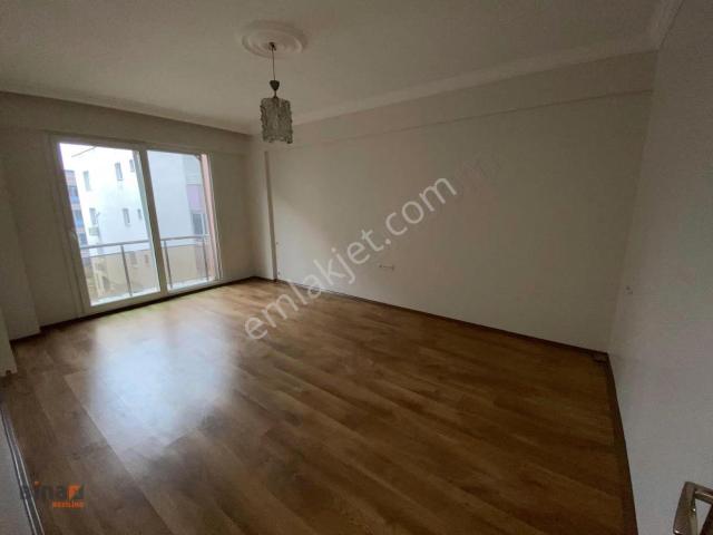 Bergama Binax Gayrimenkulden 3+1 160 M2 Satılık Daire