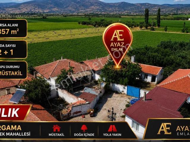 Bergama Bölcek'te Büyük Bahçeli Satılık Köy Evi