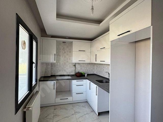 BERGAMA FATİH MAHALLESİNDE SATILIK SIFIR 2+1 DAİRE