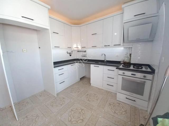Bergama Fatih Mah Doğalgazlı Klimalı Kapalı Mutfak 2+1 Geniş Kiralık Daire