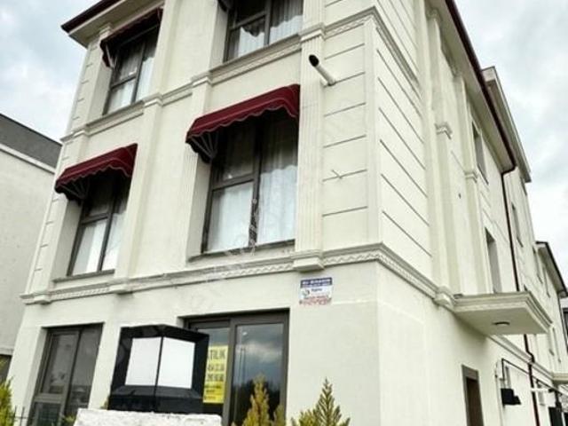 Bergama Fatih Mahallesinde Eşyalı 1+1 Kiralık Daire