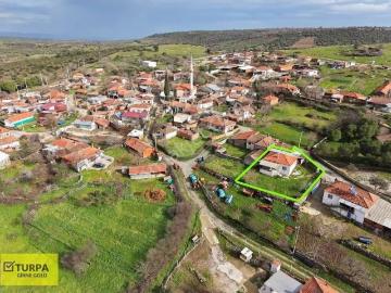 Bergama Gaylan'da 511 M2 Arsalı 2+1 Bakımlı Satılık Müstakil Ev