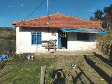Bergama İkizler Mah Muhteşem Manzaralı Satılık Köy Evi
