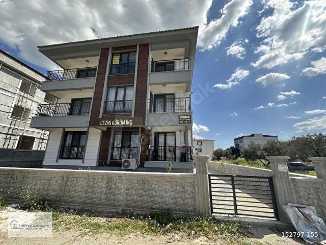 BERGAMA'DA 1+1 AÇIK MUTFAK DAİRE