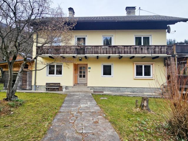Bergblick inklusive! Großzügiges Wohnhaus Ferienhaus, Appartementhaus in Kötschach Mauthen Hermagor