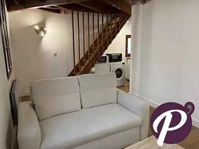 Bergerac 24100 Location appartement 2 pièces t2 au dernier étage