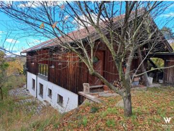 Bergidyll am Bisamberg | unverbaubarer Blick | ca. 130 m2 Wohnfläche | ca. 1792 m2 Grundstück | Weinkeller | Badezimmer mit Sauna | Zufahrt über Straße möglich