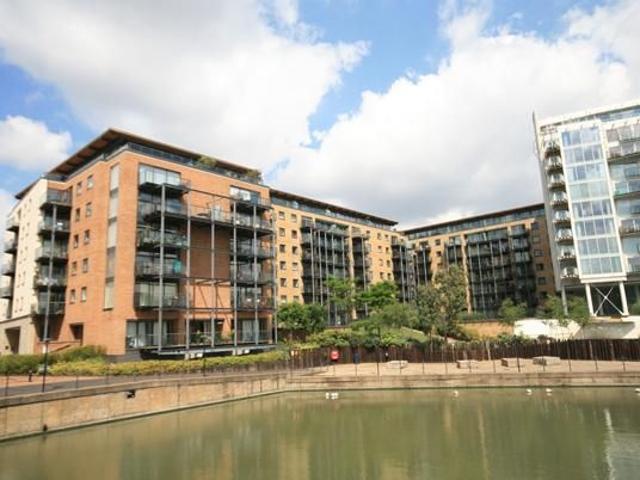 Berglen Court, 7 Branch Road, Limehouse, London E14, 1 bed flat to rent, £2,150 pcm | PrimeLocation