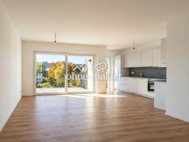 BERGQUARTIER: Hochmoderne 3 Zimmer Wohnung mit Balkon und EBK