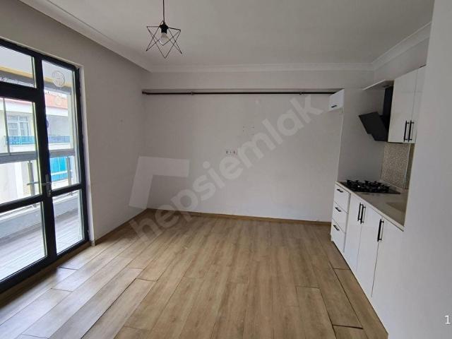 Berhan Baran'dan Çarşı Merkezde Satılık 1+1 Daireler