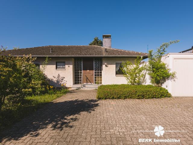 BERK Immobilien – Charmanter Bungalow mit Gartenidylle und viel Potenzial in Sulzbach am Main