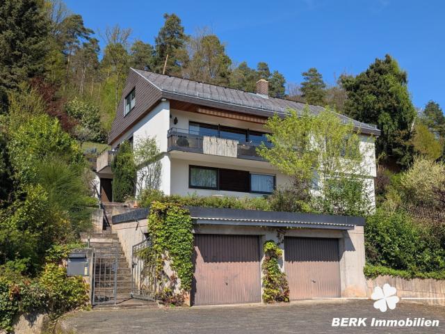 BERK Immobilien Gartenparadies am Waldrand mit gigantischem Ausblick Haus in TE in Laudenbach