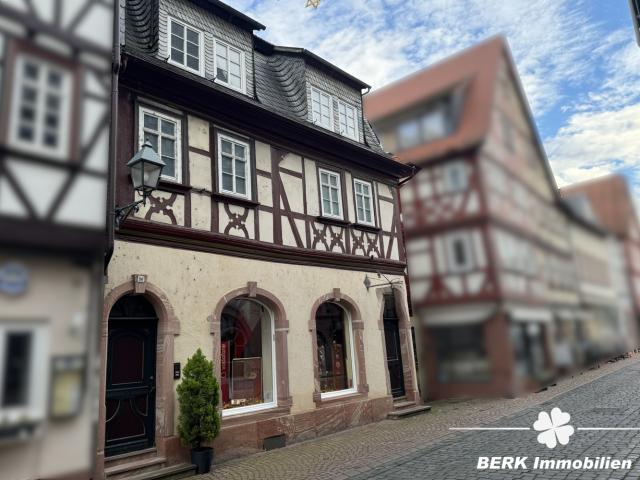 BERK Immobilien Wohn und Geschäftshaus in zentraler Lage von Miltenberg