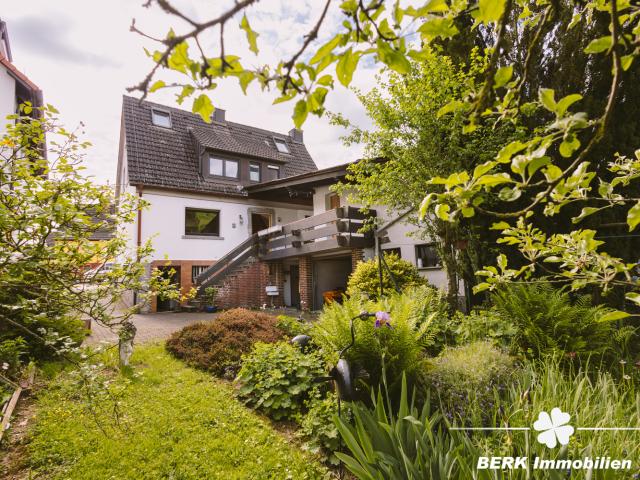 BERK Immobilien Wohnen mit Charme und großzügigem Raumangebot in Keilberg