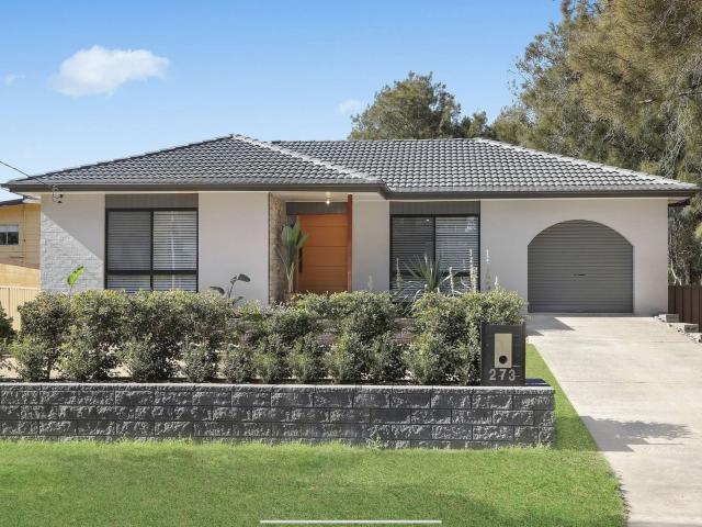 Berkeley Vale, 273 Lakedge Avenue