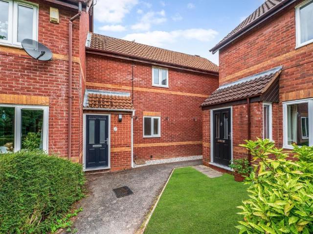 Berkeley Alford, Worcester. 2 bed end of terrace house to rent £1,050 pcm £242 pw