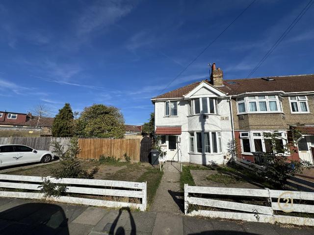 Berkeley Avenue, Hounslow TW4, 4 bed semi detached house to rent, £3,000 pcm | PrimeLocation