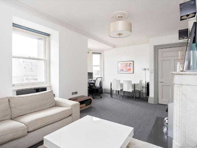 Berkeley House, 15 Hay Hill, Mayfair, London W1J, 1 bed flat to rent, £4,000 pcm | PrimeLocation