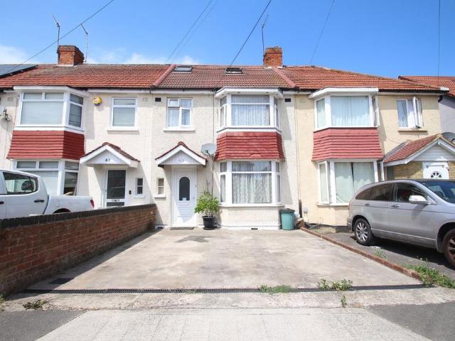 Berkeley Road, Uxbridge UB10 4 bed terraced house to rent £2,400 pcm £554 pw