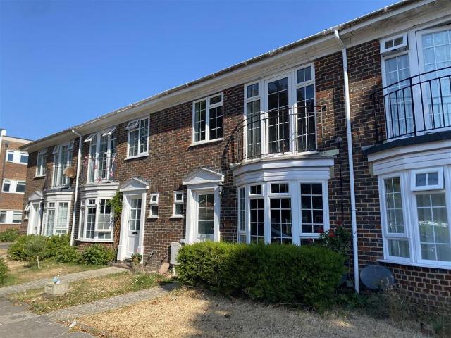 Berkeley Square, Worthing 3 bed house to rent £1,695 pcm £391 pw