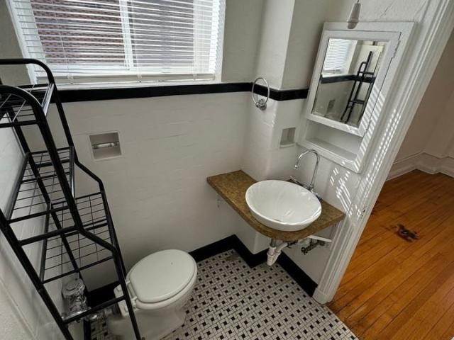 BERKLEY APARTMENTS Studio Apartment for Rent at 2124 Highland Ave S, Birmingham, AL 35205 Five Points South