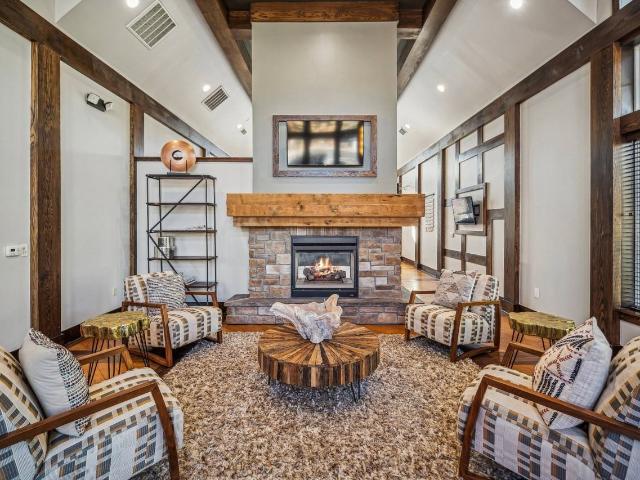 Berkshire Aspen Grove 1 Bedroom Apartment for Rent at 7317 S Platte River Pkwy, Littleton, CO 80120
