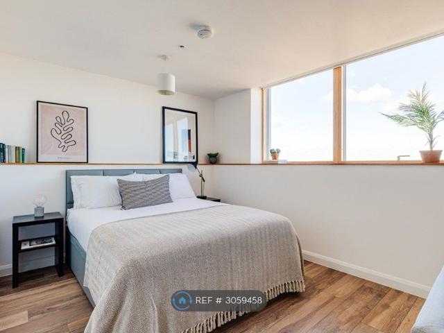 Berkshire House, Maidenhead SL6, Studio to rent, £1,450 pcm | PrimeLocation