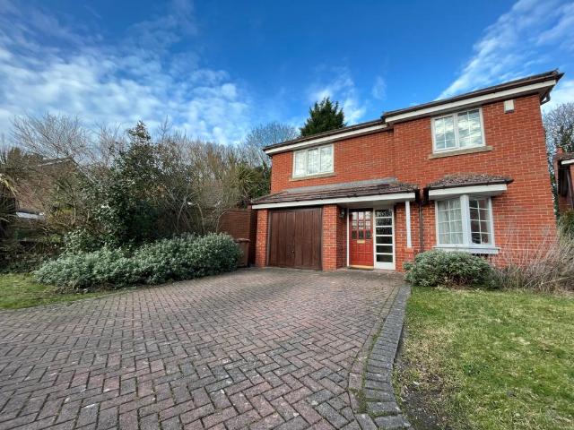 Berkswell Close, Solihull, West. 5 bed detached house to rent £2,200 pcm £508 pw