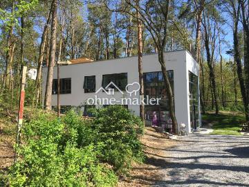 Berlin Heiligensee Efh im klaren Stil mit Baugenehmigung für 120 qm Anbau