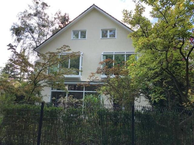 Berlin möbilierte, sanierte 2 Zimmerwohnung