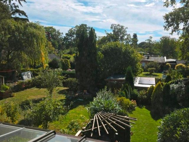 Berlin Tegel, Reihenhaus, Garten, Sauna, Kamin usw
