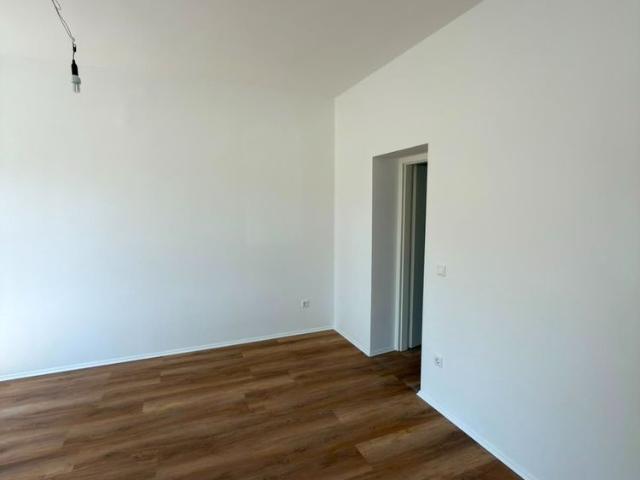 Berliner Straße: 3 Zimmer Wohnung mit Balkon und 68,55 m² Wohnfläche im 1. Obergeschoss – Essen