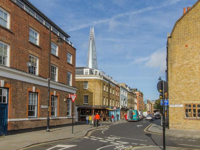 Bermondsey Street, London Bridge. 3 bed flat to rent £7,497 pcm £1,730 pw