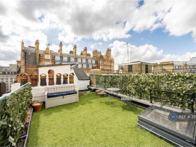 Bernard Mansions, London, WC1N Studio to rent £2,500 pcm £577 pw