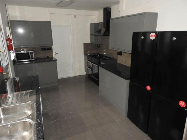 Bernard Street, Uplands, Swansea 7 bed house to rent £2,275 pcm £525 pw