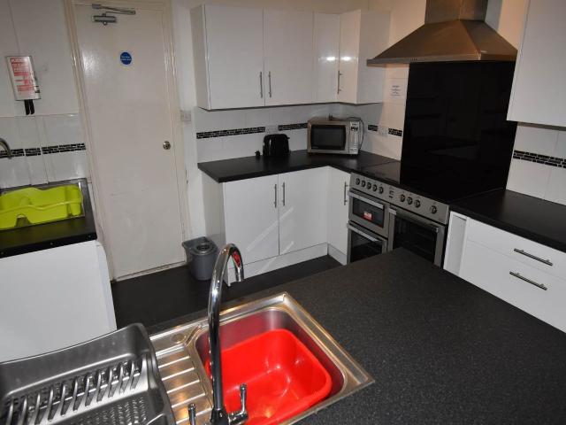 Bernard Street, Uplands, Swansea SA2, 5 bed property to rent, £1,500 pcm | PrimeLocation