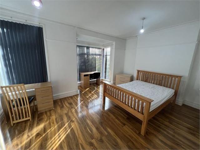 Bernard Street, Uplands, Swansea SA2, 7 bed shared accommodation to rent, £350 pcm | PrimeLocation