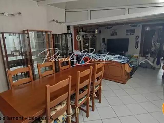 Bernaville 80370 Achat / Vente maison 6 pièces t6 au dernier étage terrasse