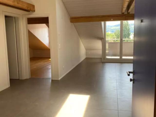 BERNE OSTRING GIACOMETTISTR. 25 A 3.5 PIECES AU 4EME ETAGE