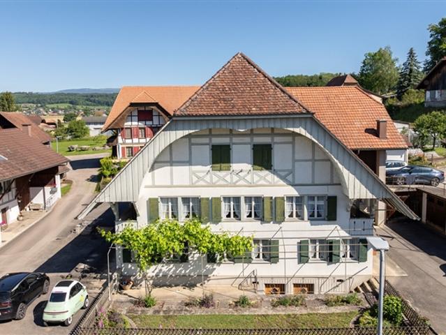 Berner Bauernhaus Liebhaberobjekt mit Ausbaumöglichkeiten