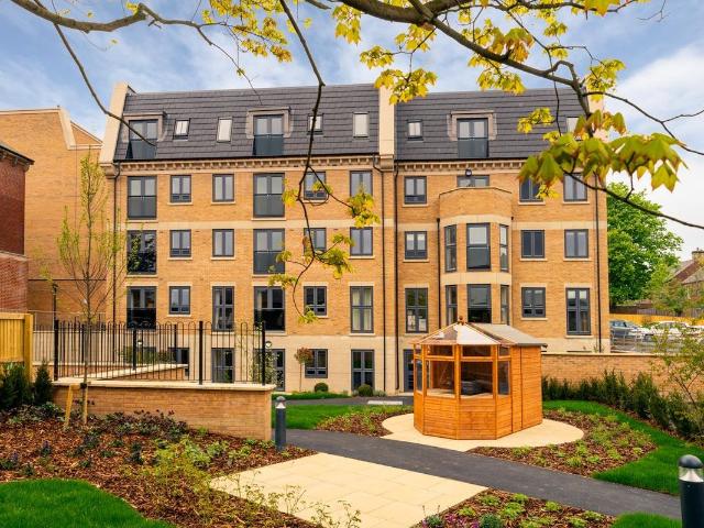 Berneslai Close, Barnsley S70, 2 bed flat to rent, £1,495 pcm | PrimeLocation