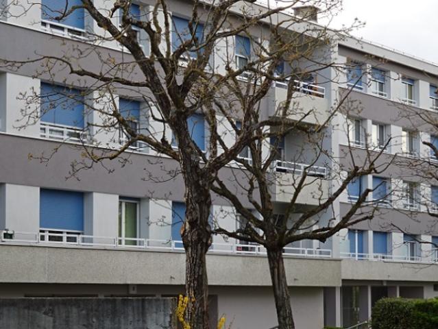 BERNEX grand appartement avec balcon