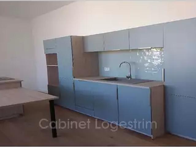 Bernis 30620 Location appartement 4 pièces t4 au dernier étage terrasse
