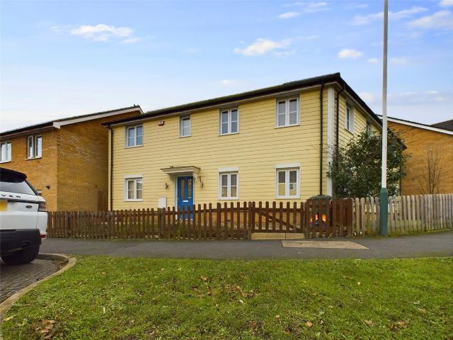 Bernwelle Avenue, Romford RM3, 3 bed detached house to rent, £2,250 pcm | PrimeLocation
